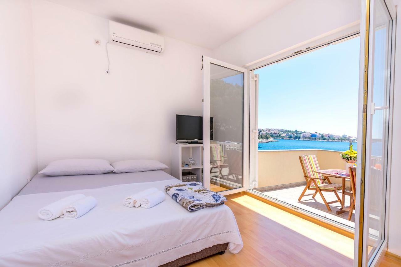 Apartments Ive I Maja Razanj Bagian luar foto
